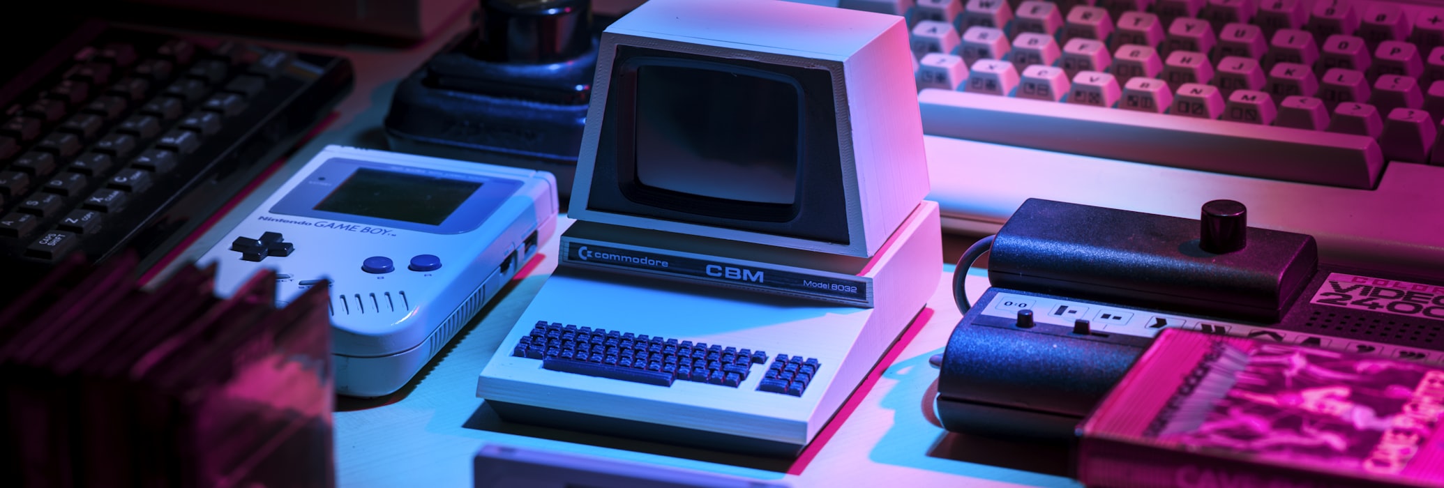 pg国际热门游戏推荐 - 未来都市赛车游戏宣传图